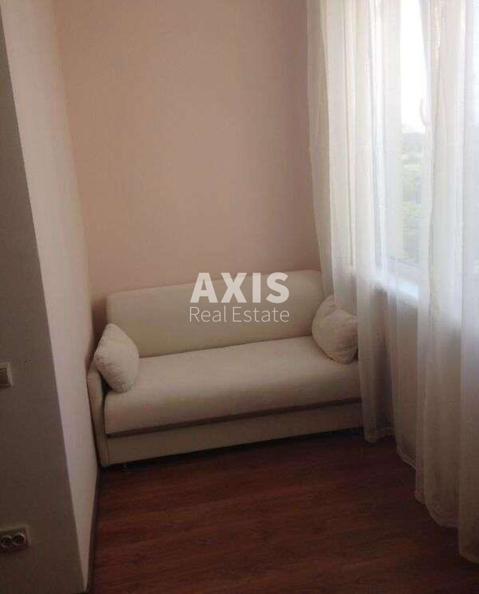 1k apartment vul. Nagirna 18/165