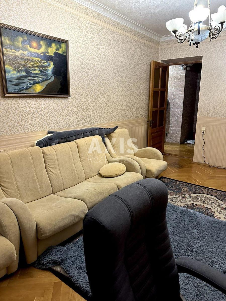 2k apartment vul. Syrec'ka 30/11