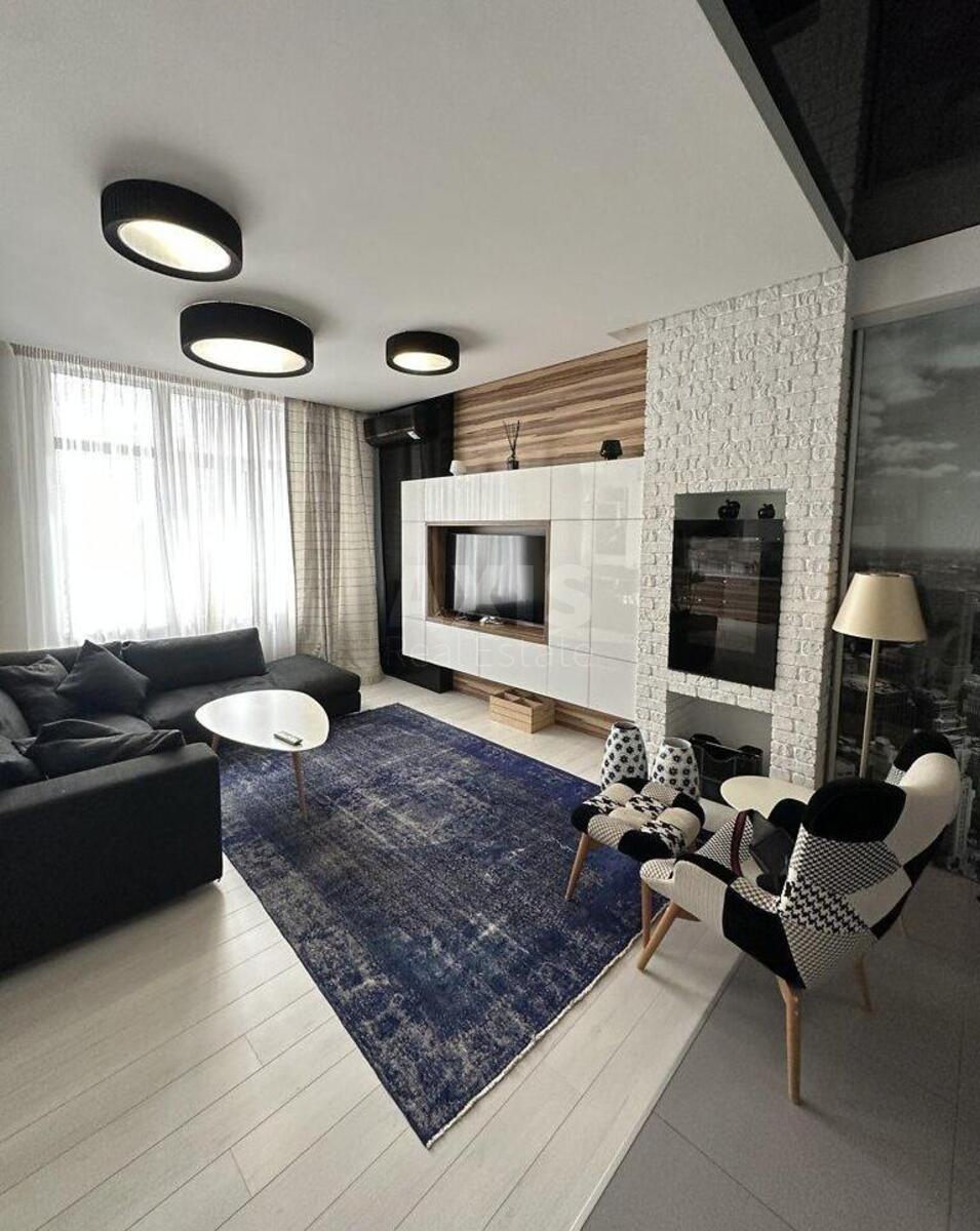 2k apartment vul. Dragomyrova Myhajla 204