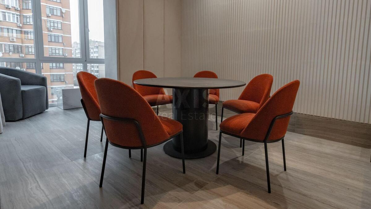Office vul. Bul'varno-Kudrjavs'ka 15, 170m26