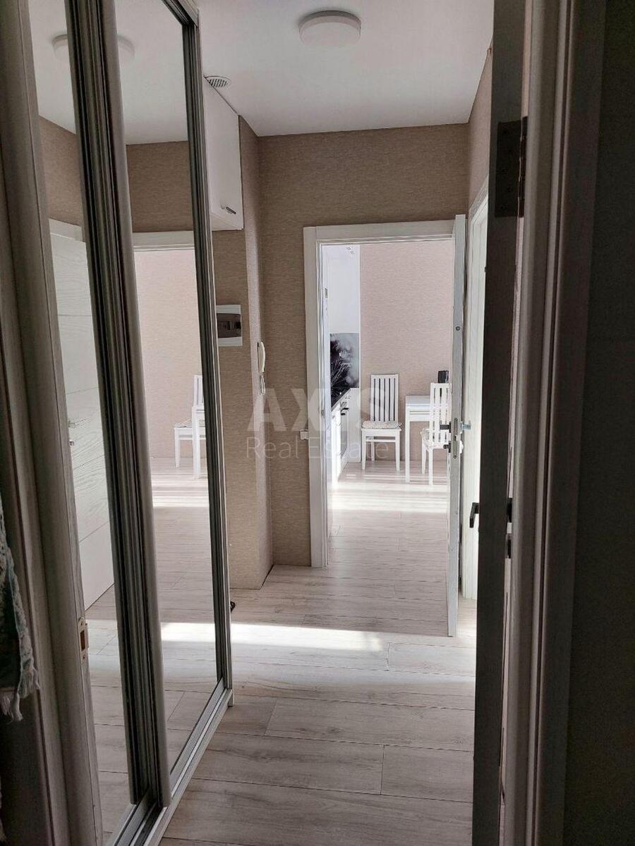 1k apartment vul. Saljutna 2Б3