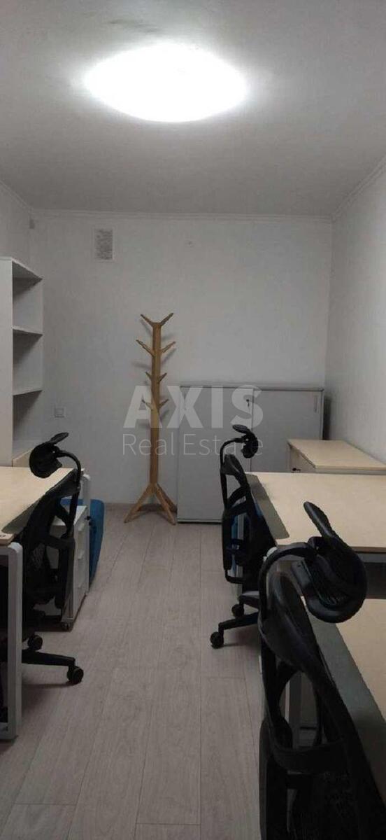 Office prov. Ipsylantijevs'kyj 3, 61m2576536