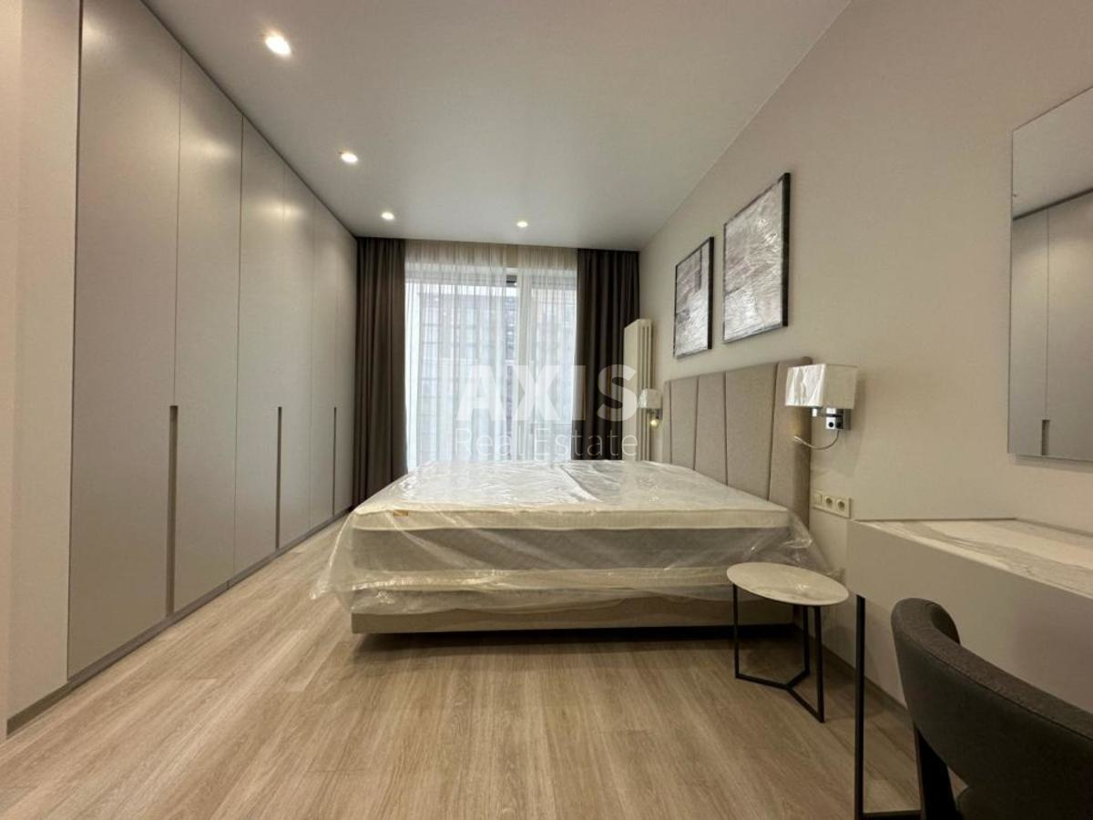 3k apartment vul. Antonovycha 1186