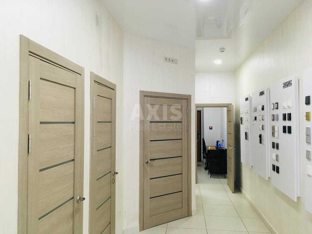 Office vul. Vozdvyzhens'ka 16А, 72m24