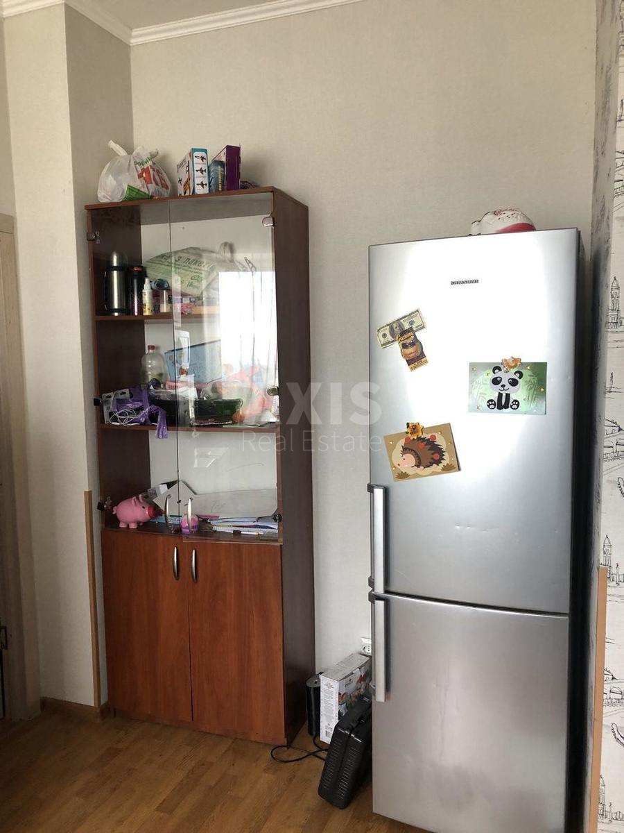 1k apartment vul. Gradyns'ka 13