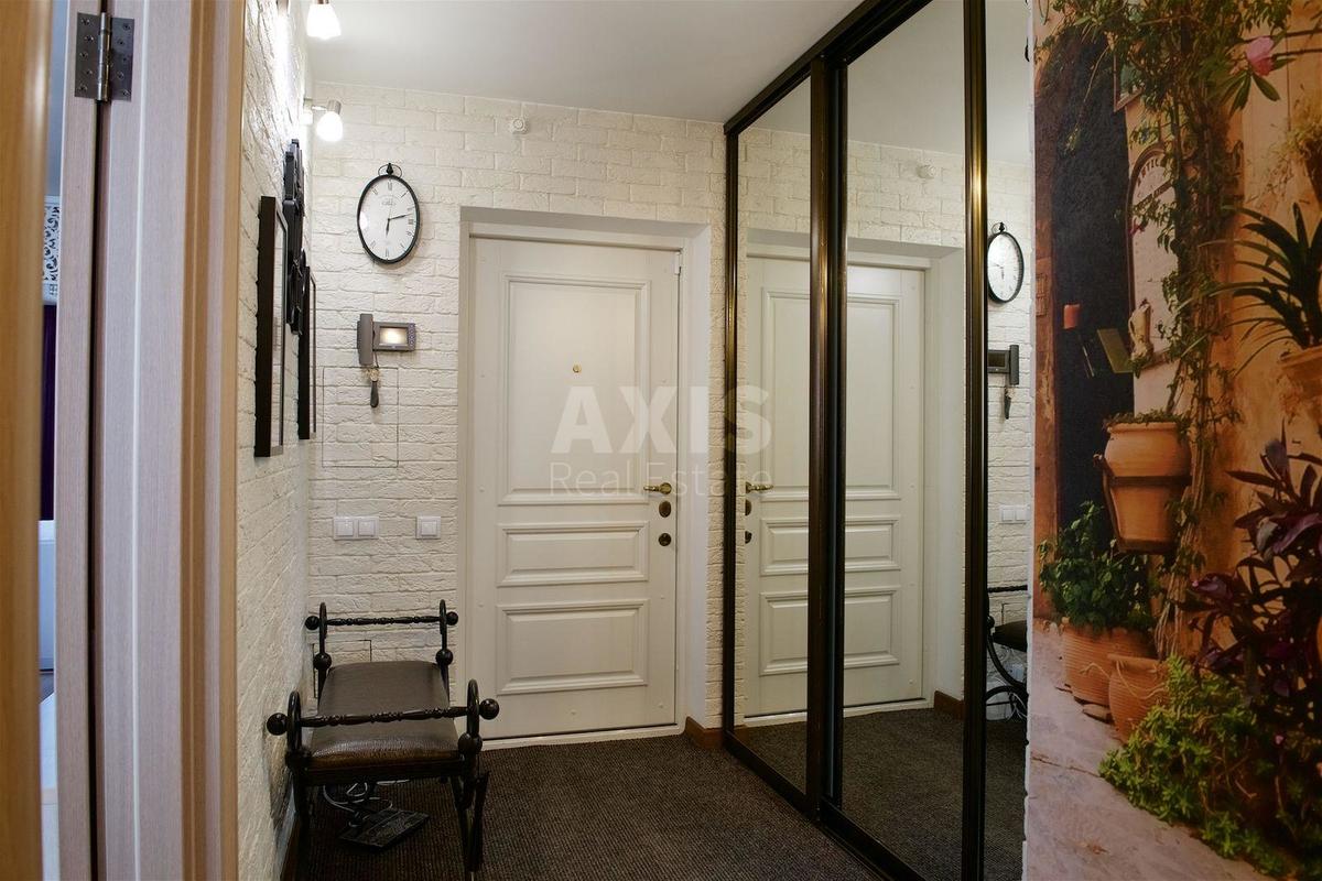 3k apartment vul. Urlivs'ka 23Б1