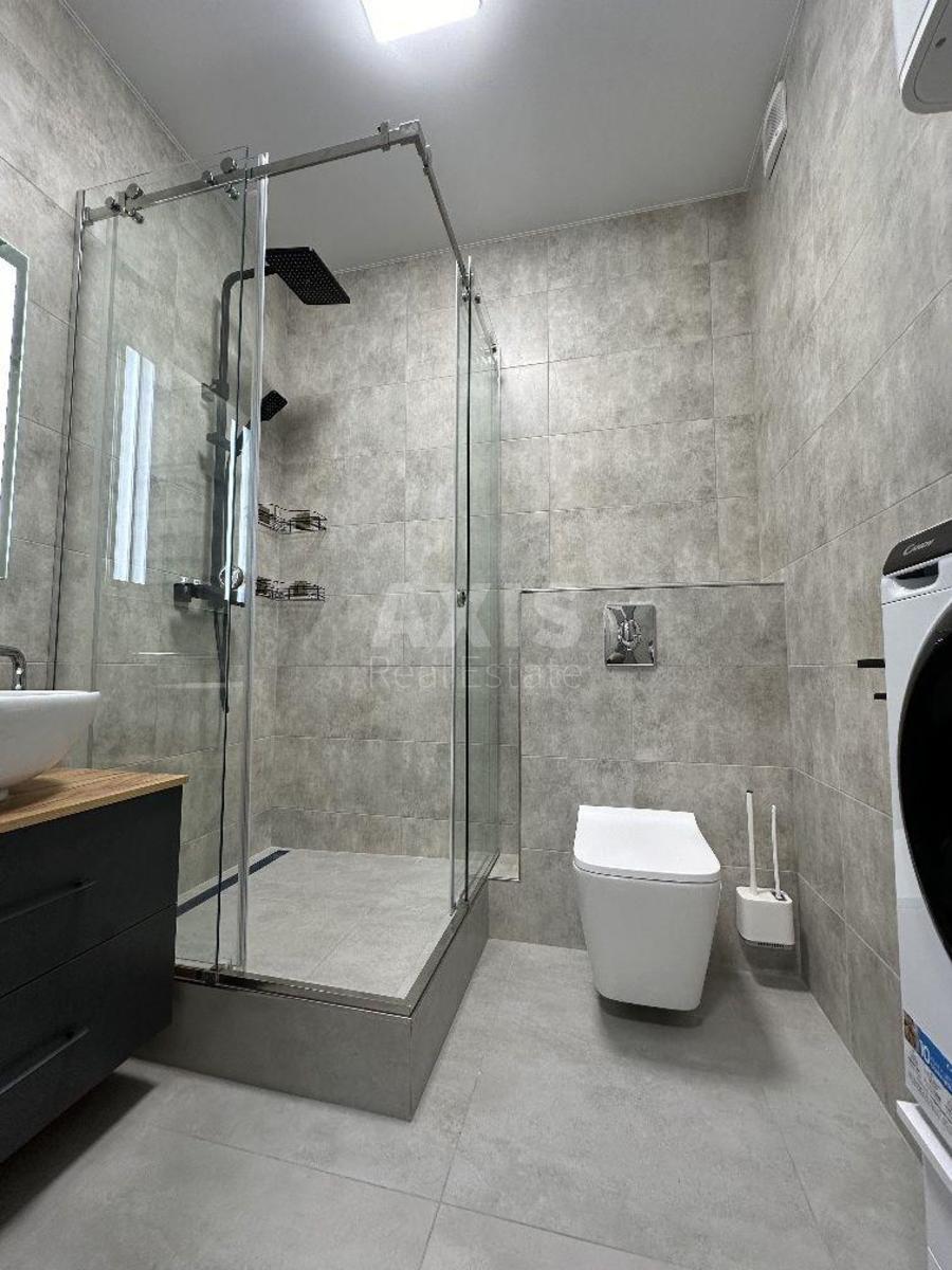 1k apartment pr-t Povitroflots'kyj 567