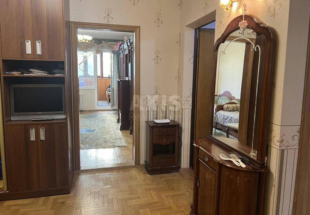 2к квартира ул. Драгоманова 14А4