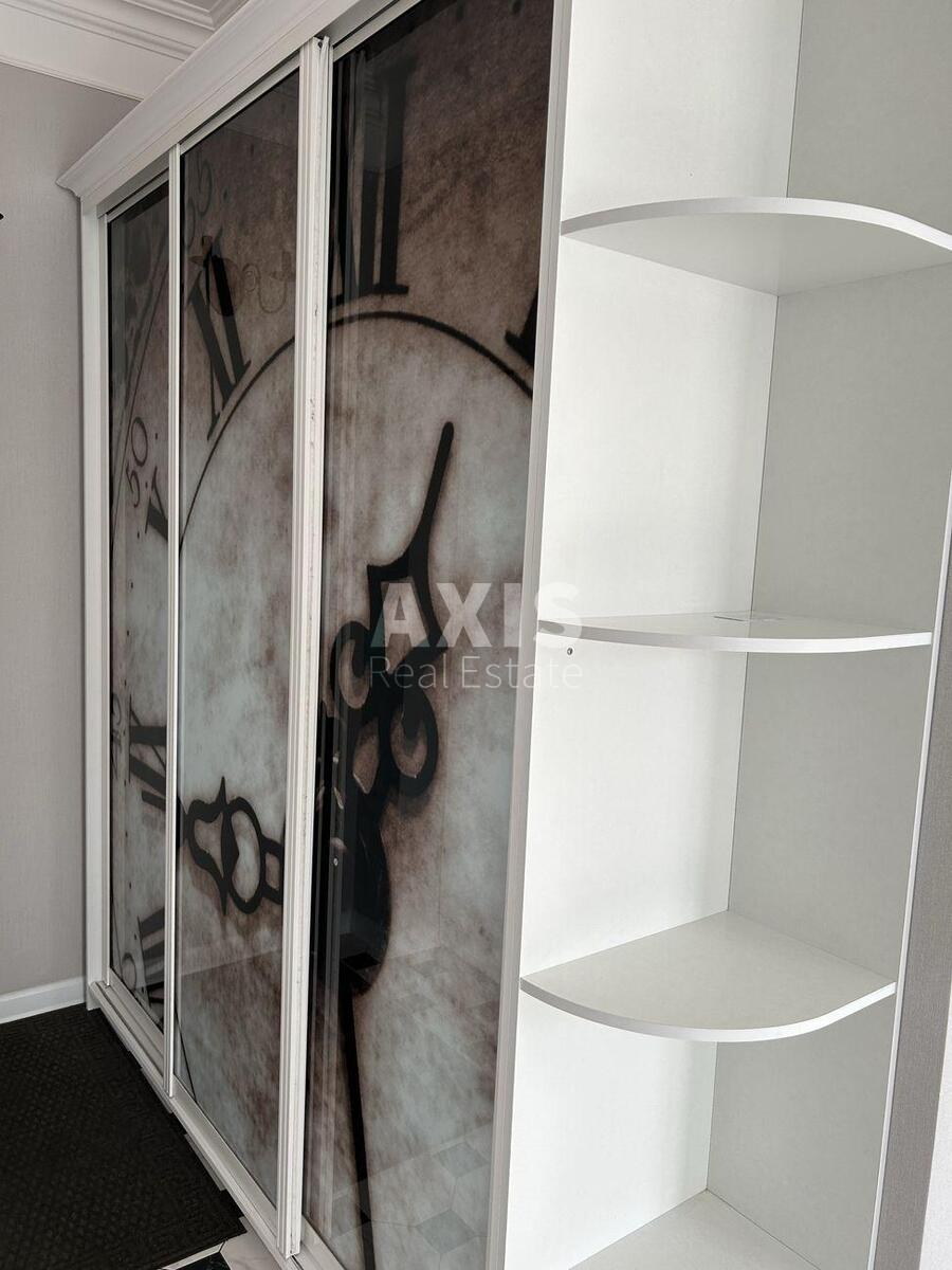 1k apartment pr-t Berestejskij 26621215