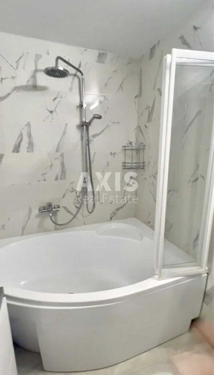 2k apartment vul. Myhajla Maksymovycha 325