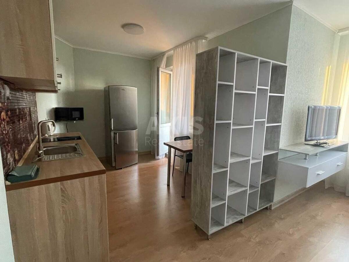 1k apartment pr-t Glushkova Akademika 6591001
