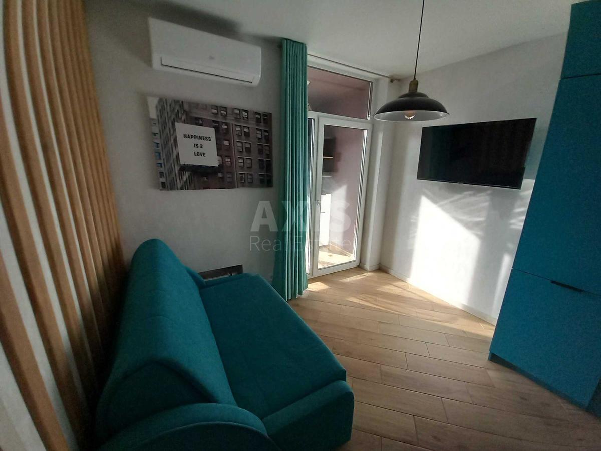 1k apartment vul. Saljutna 2Б6