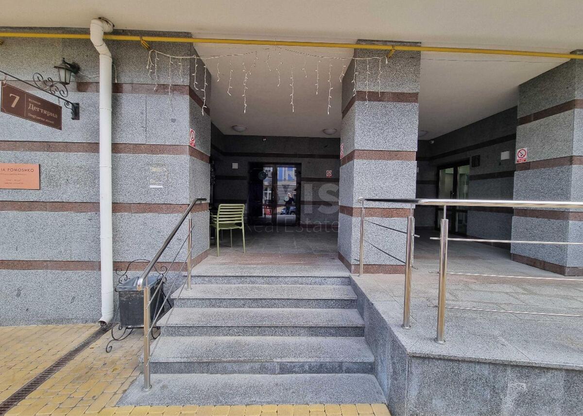 Office vul. Degtjarna 7, 100m2621477