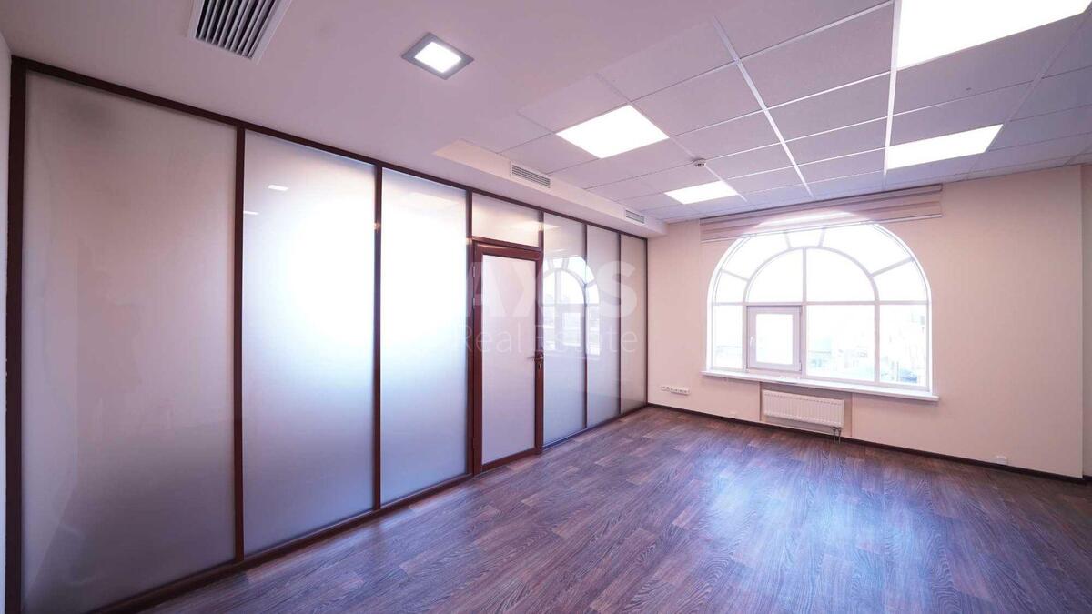 Office vul. Volodymyrs'ka 38, 323m27