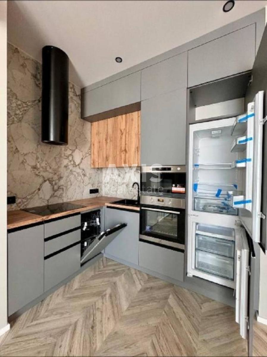 1k apartment vul. Dragomyrova Myhajla 14а3