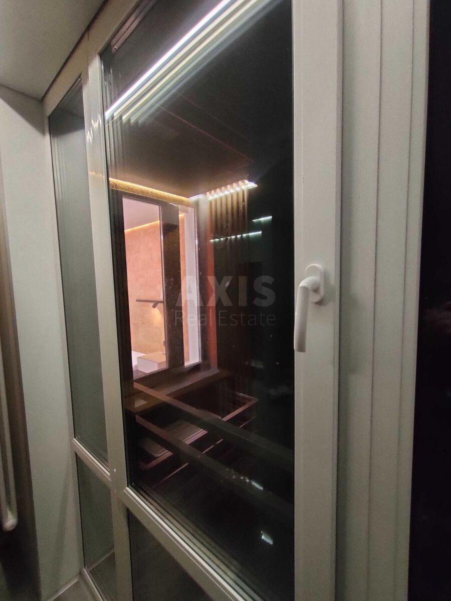 1к квартира пр-т Бажана Николая 10490537