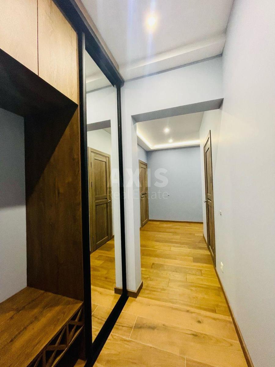 3k apartment vul. Myhajla Maksymovycha 2411