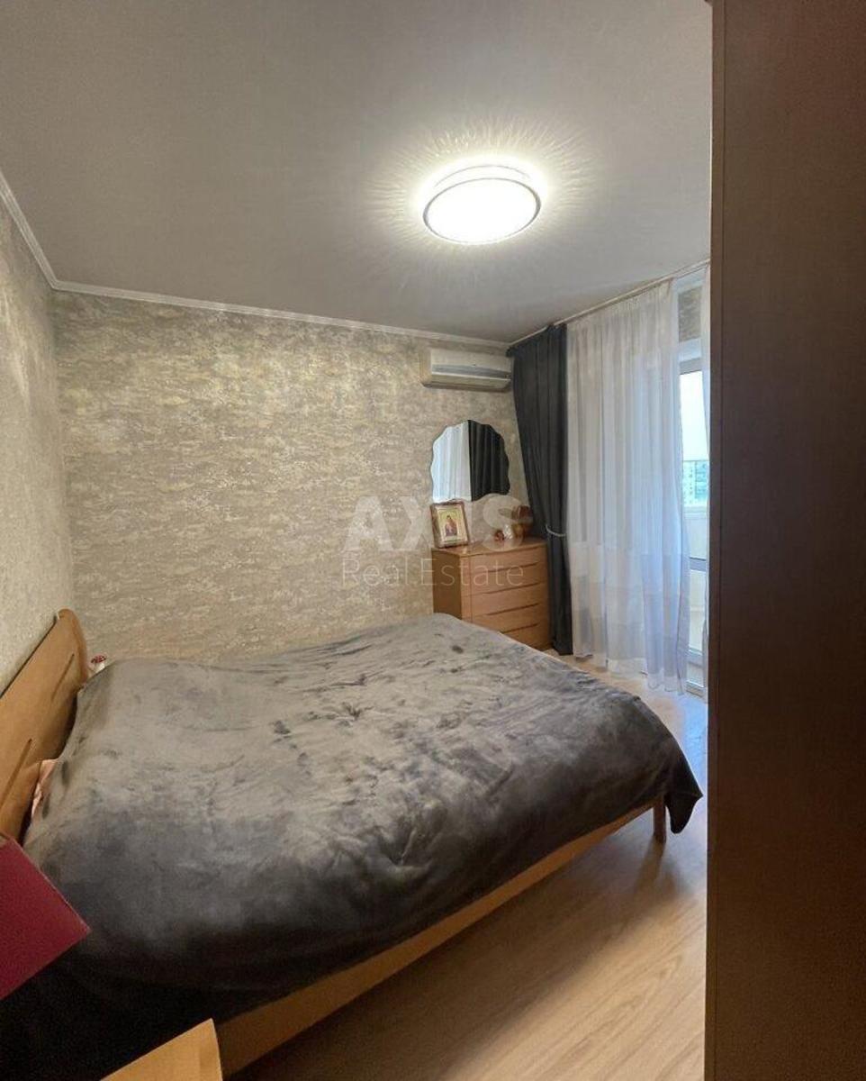 3k apartment vul. Tymoshenka Marshala 15Г3