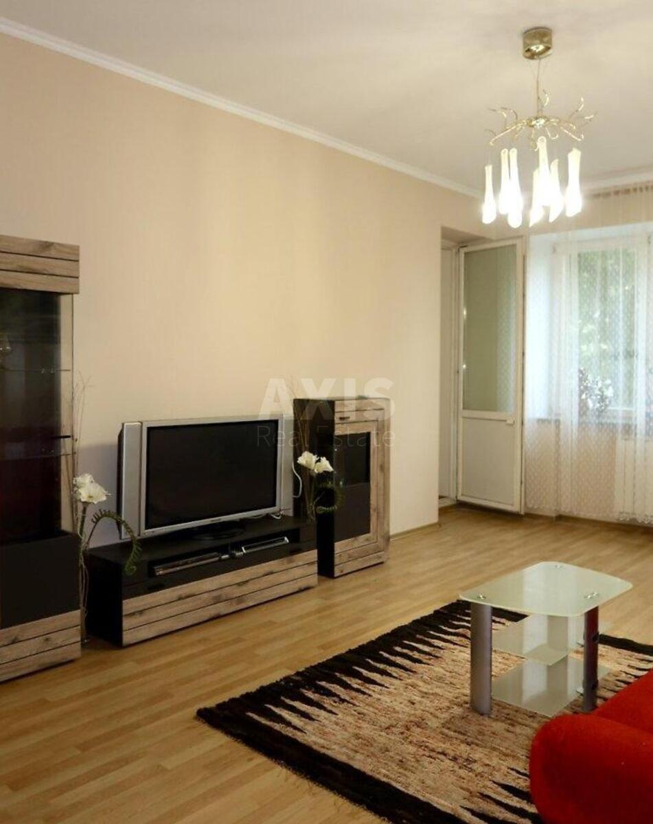 2k apartment vul. Vyshgorods'ka 45/21