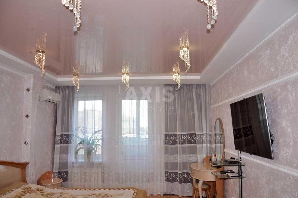 4k apartment vul. Yulia Zdanovska 52/3590867