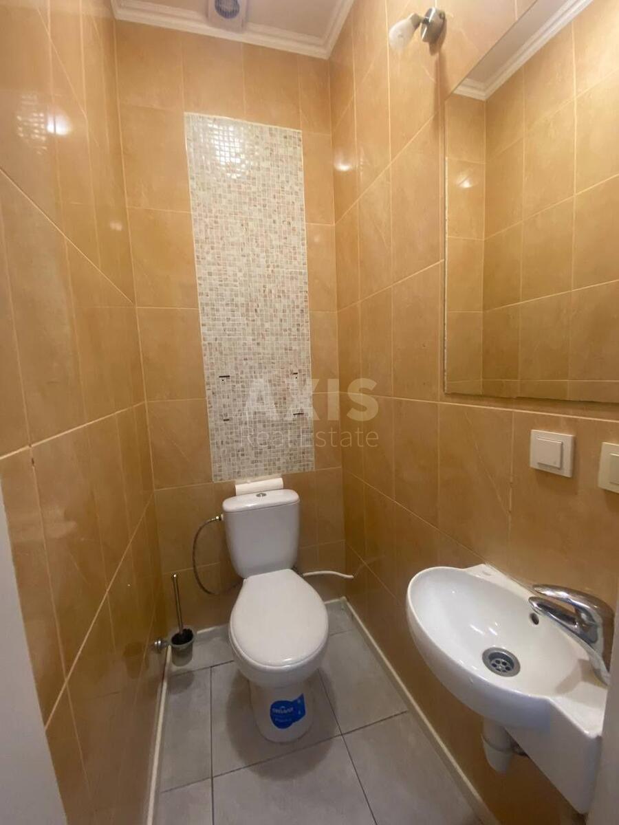 Объект торговли ул. Евгения Коновальца 32Г, 90м2595481