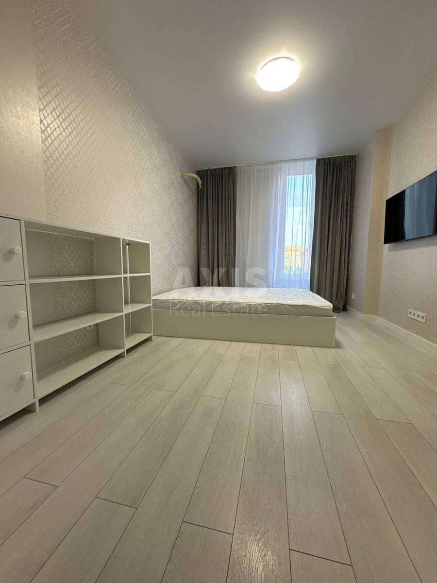 1k apartment pr-t Sobornosti 17637249