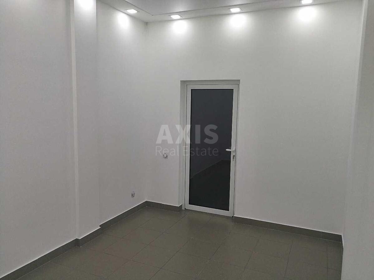 Trade object vul. Surykova 3А, 330m2595746