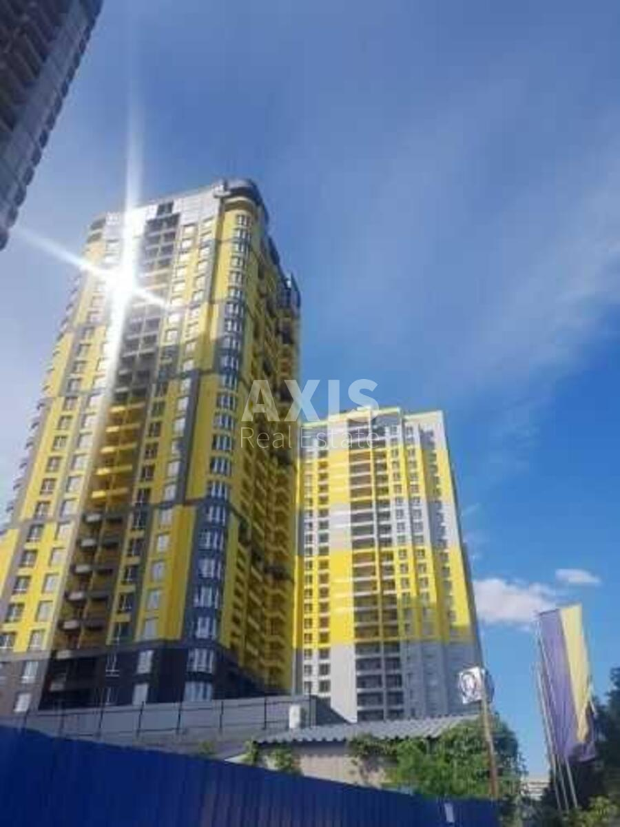 2k apartment vul. Radchenka Petra 27