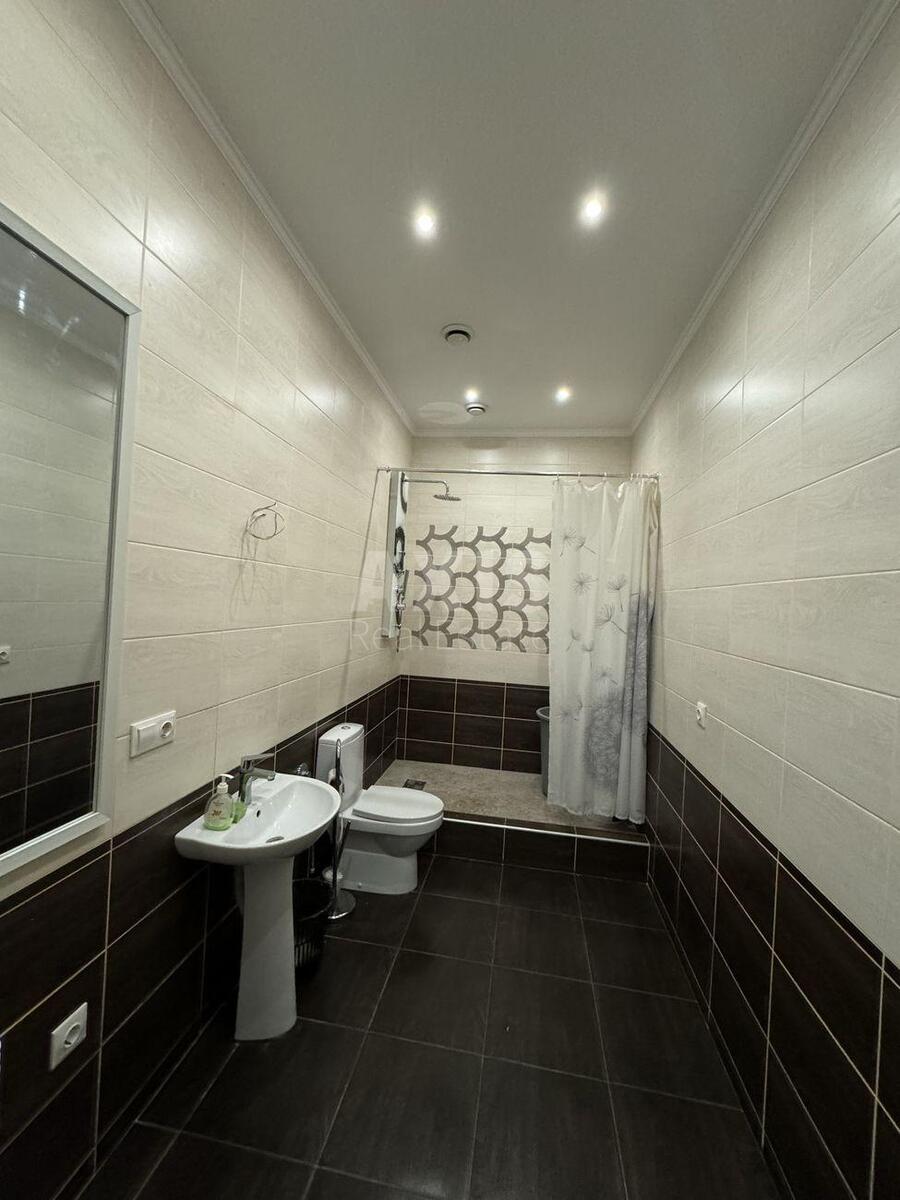 Office vul. Dmytrivs'ka 66А, 127m27