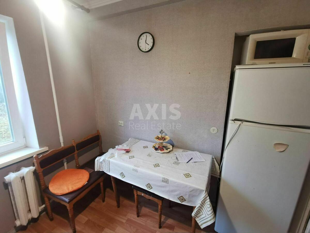3k apartment pr-t Peremogy 27583086