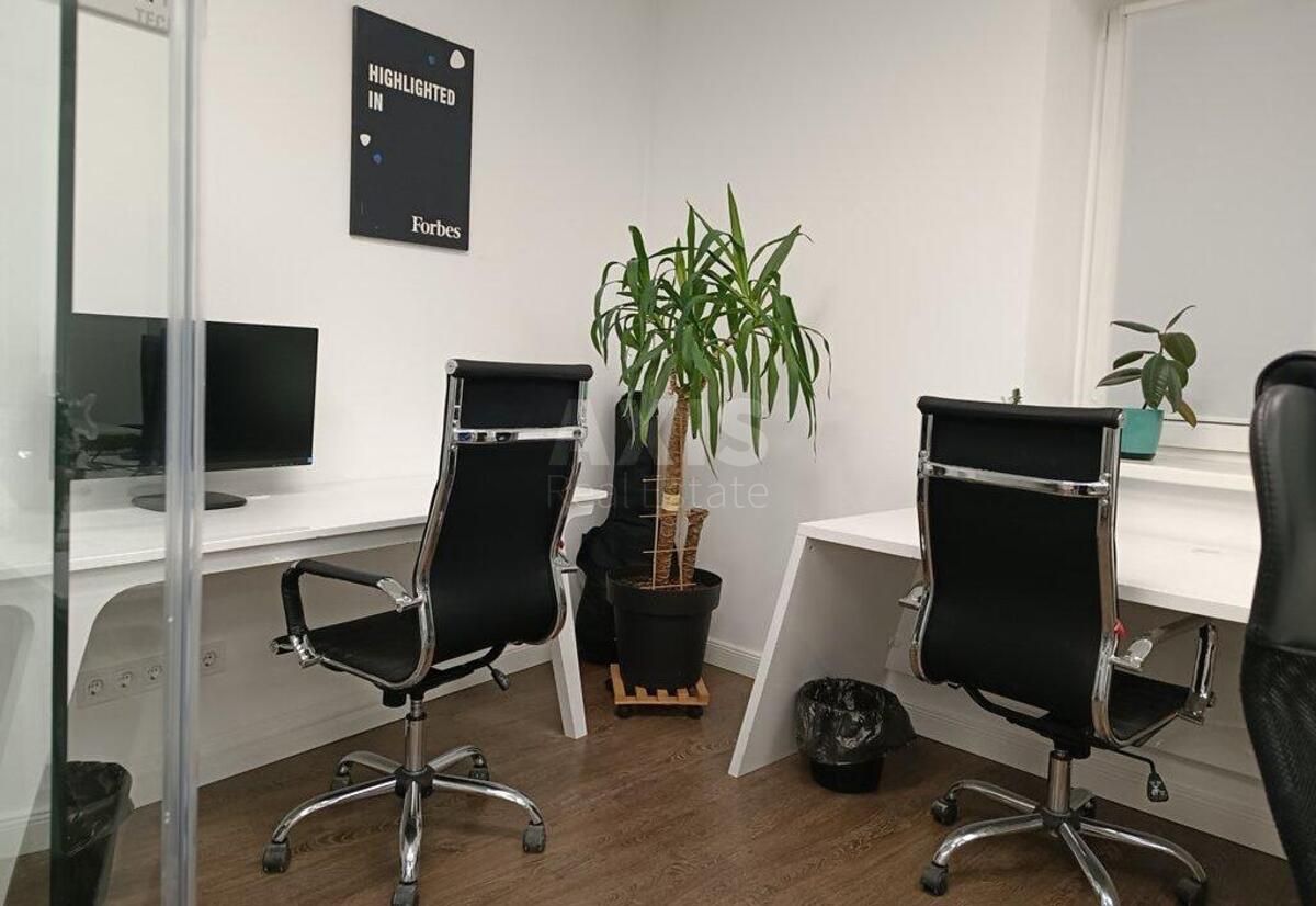 Офис ул. Василия Тютюнника 5А, 91м23
