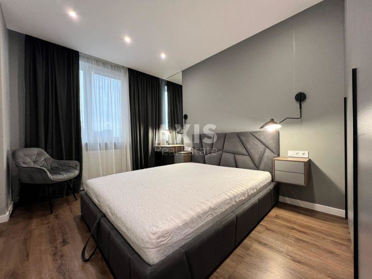 1k apartment vul. Rodyny Kristeriv 16