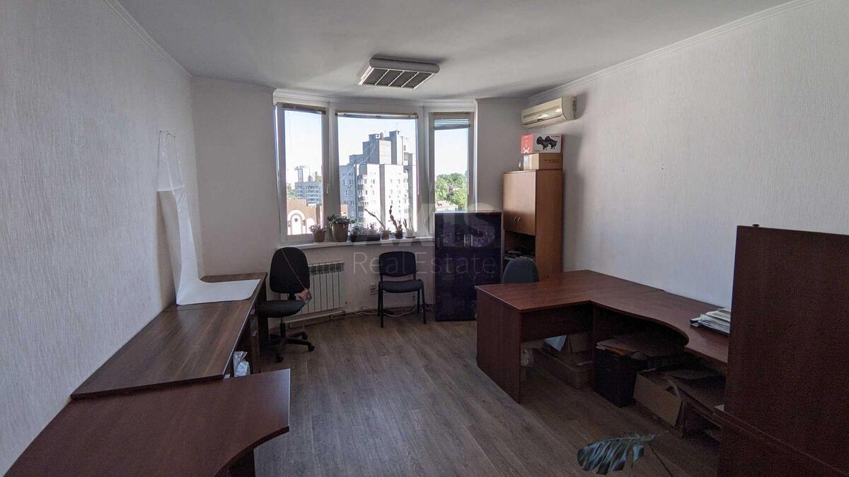 3k apartment vul. Lobanovs'kogo 126Г620390