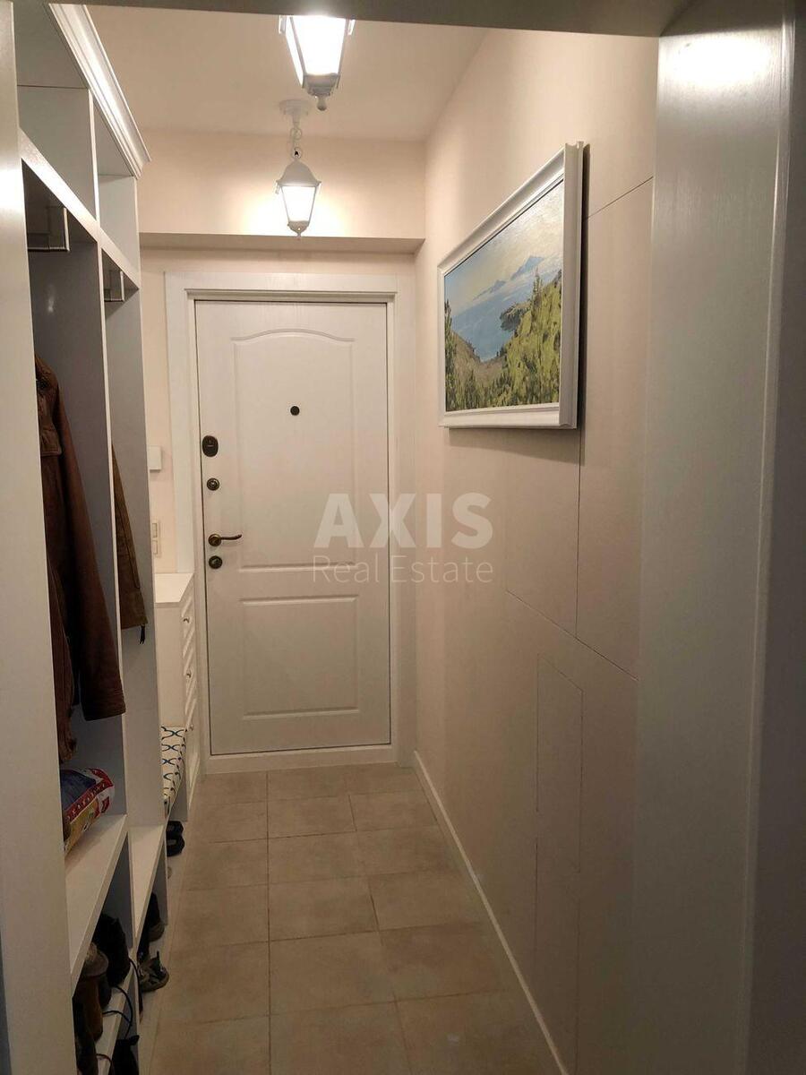 3k apartment vul. Antonovycha 1666