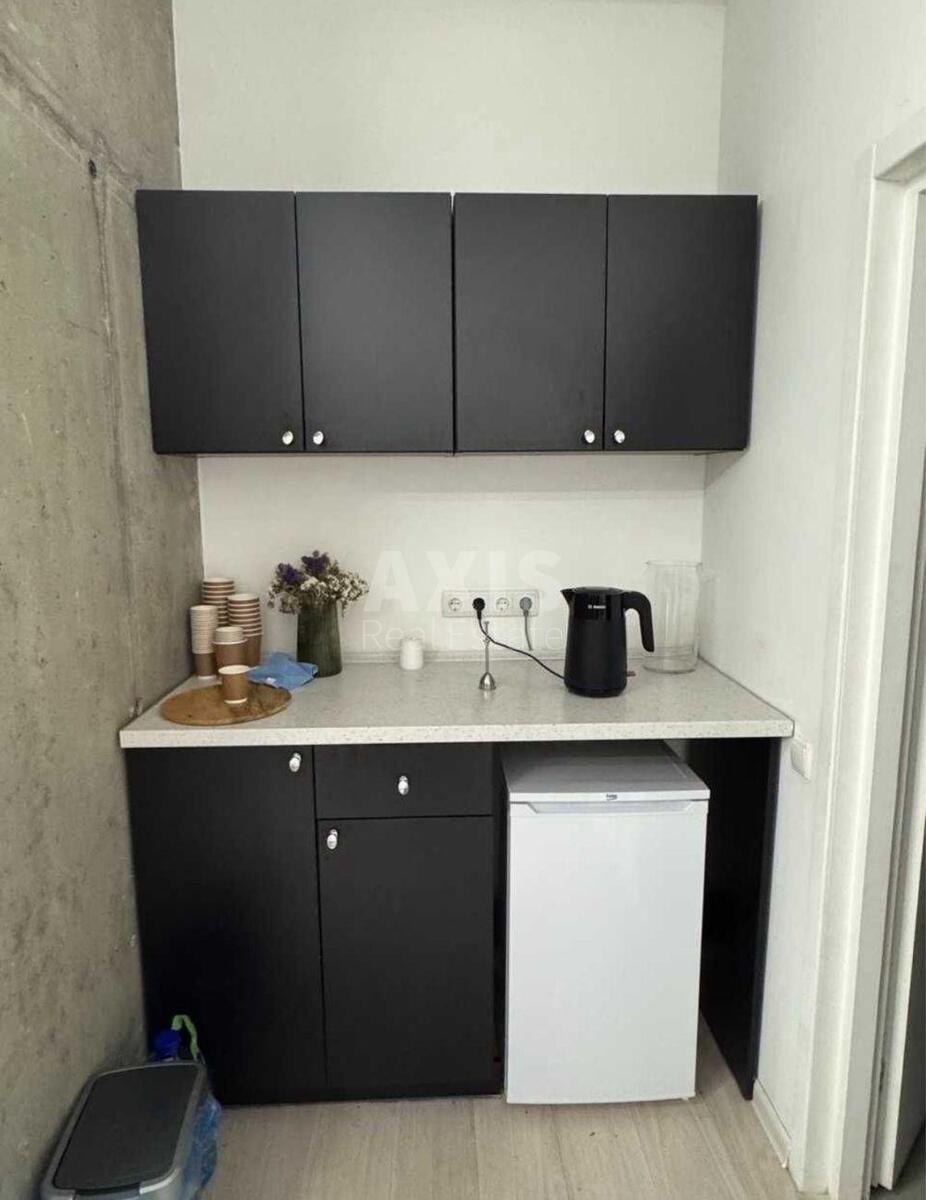 Office vul. Degtjarna 7, 100m2621474