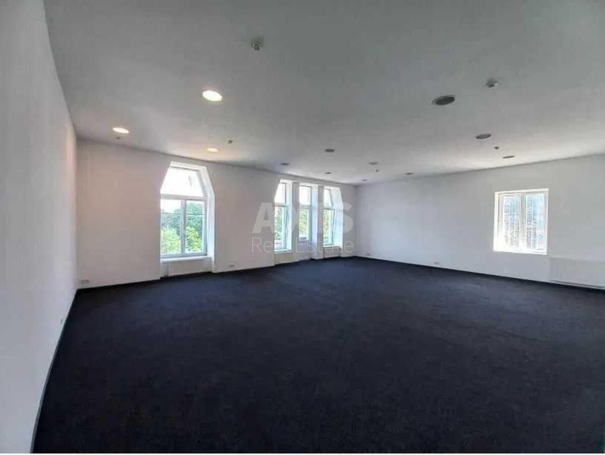 Office prov. Muzejnyj 4, 284m2594470