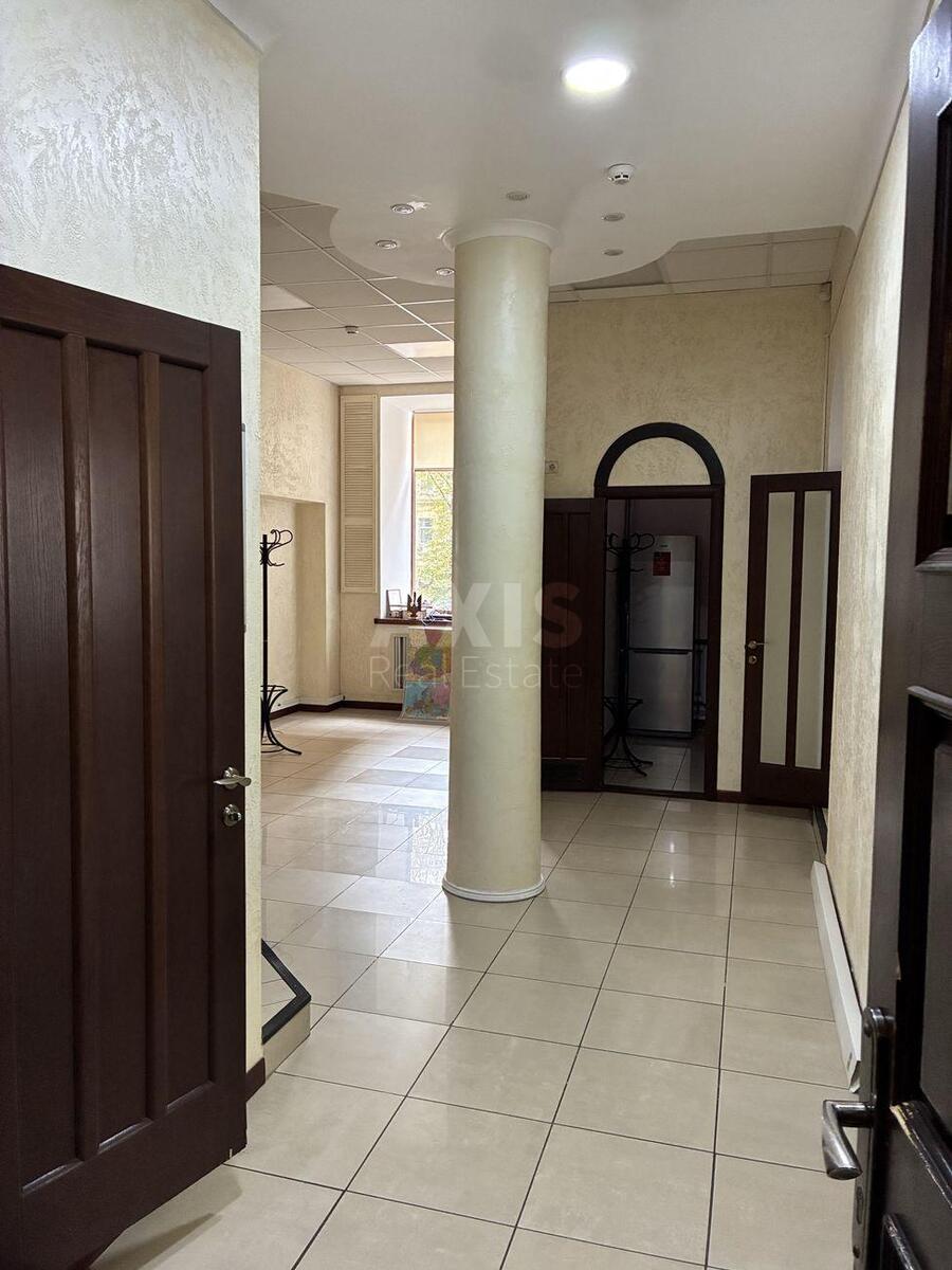 Office vul. Sofii'vs'ka 18, 155m2592440
