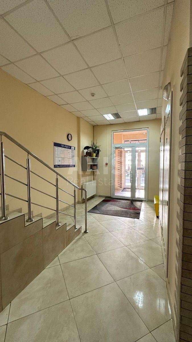 2k apartment vul. Revuc'kogo 9583679