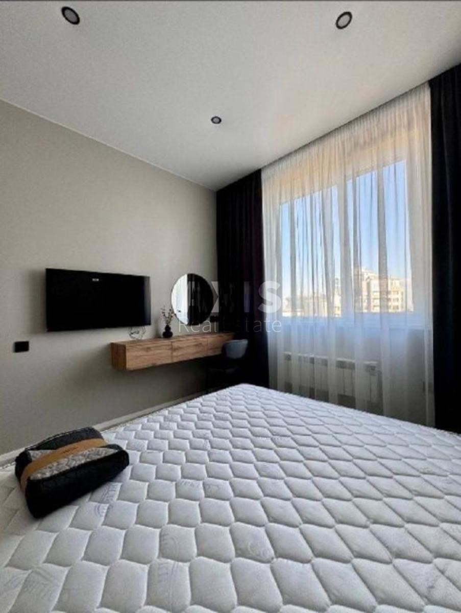1k apartment vul. Dragomyrova Myhajla 14а0