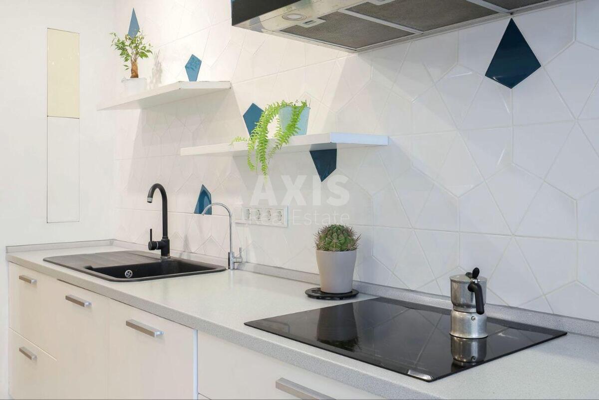 3k apartment vul. Metrologichna 109А628170