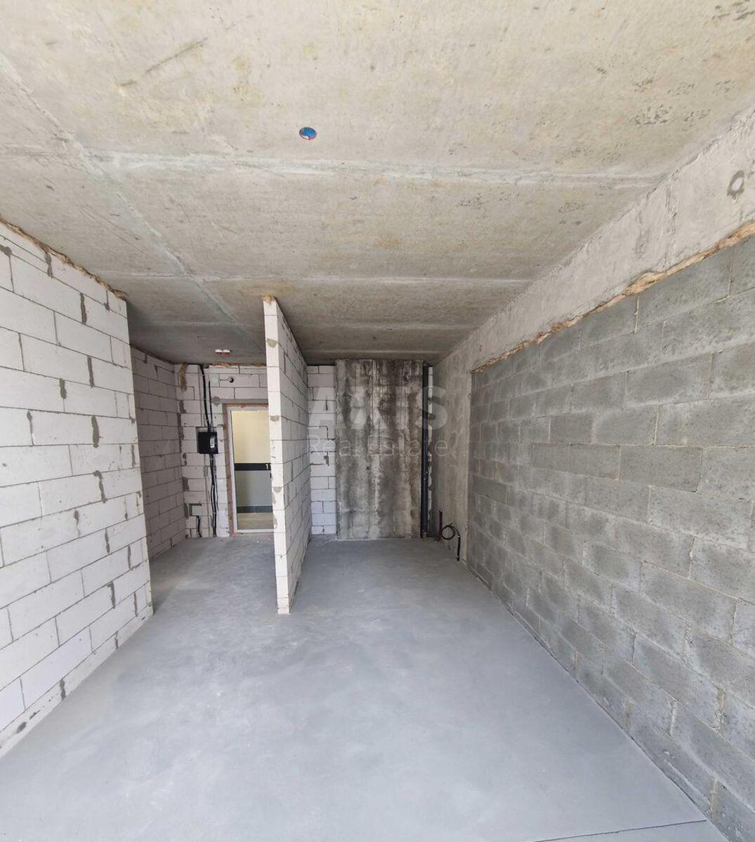 1k apartment nab. Dniprovs'ka 15628924