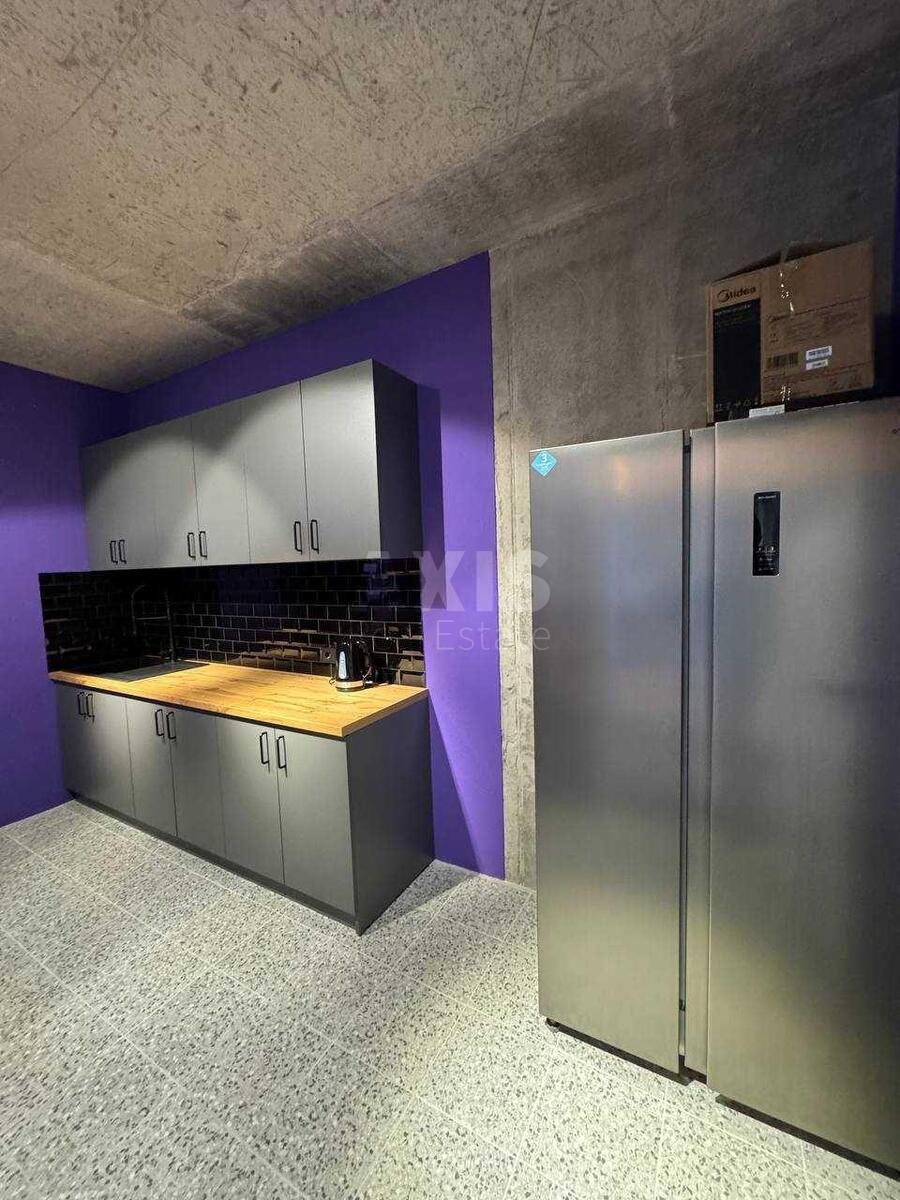 Office vul. Kikvidze 41, 230m22