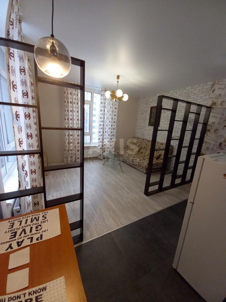 1k apartment pr-t Komarova Kosmonavta 131