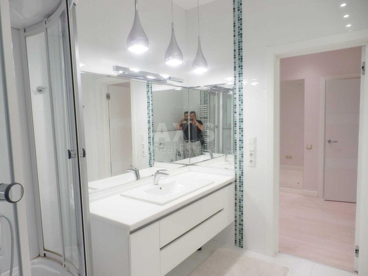 1k apartment nab. Dniprovs'ka 14561378