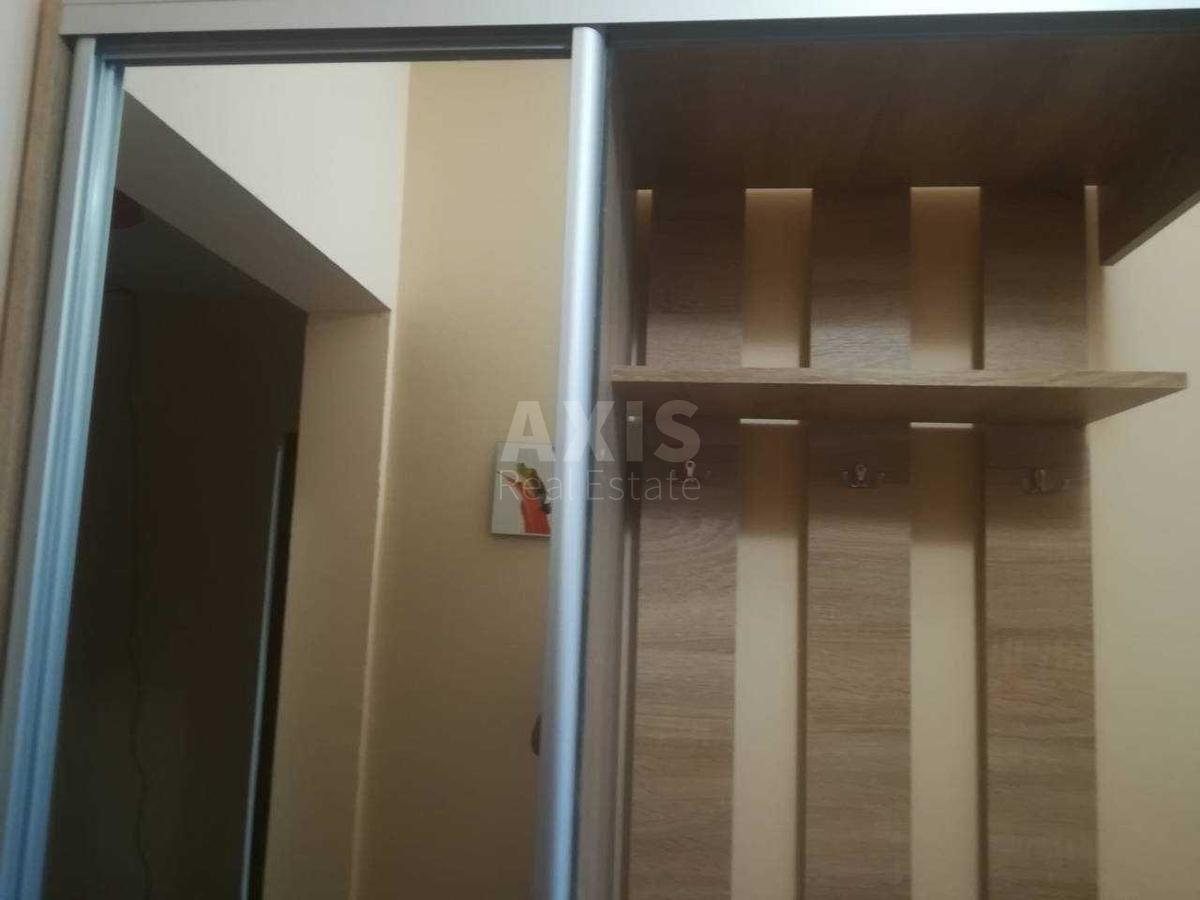 1k apartment vul. Vyshnjakivs'ka 7Б0