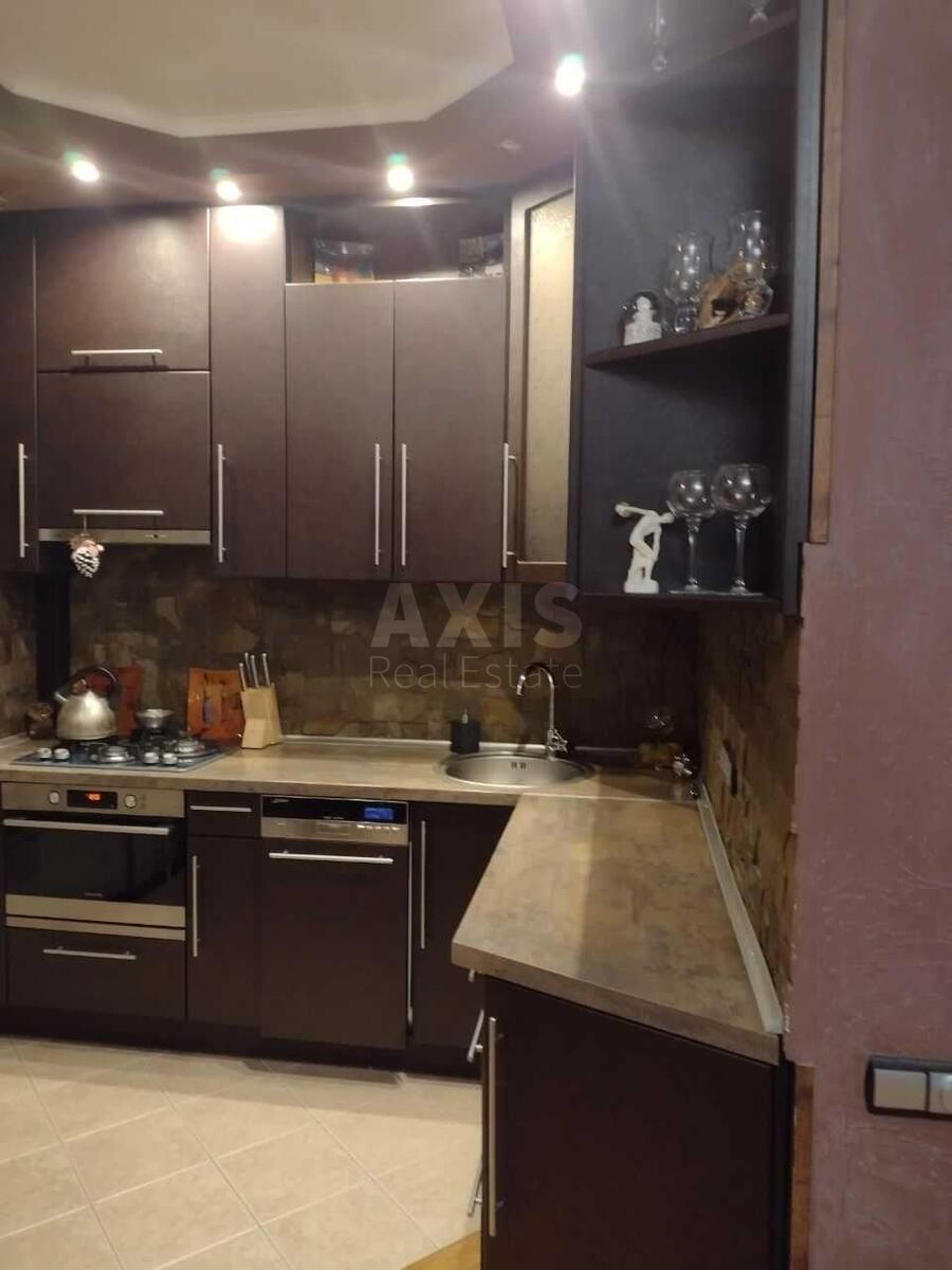 3k apartment vul. Vyshgorods'ka 40