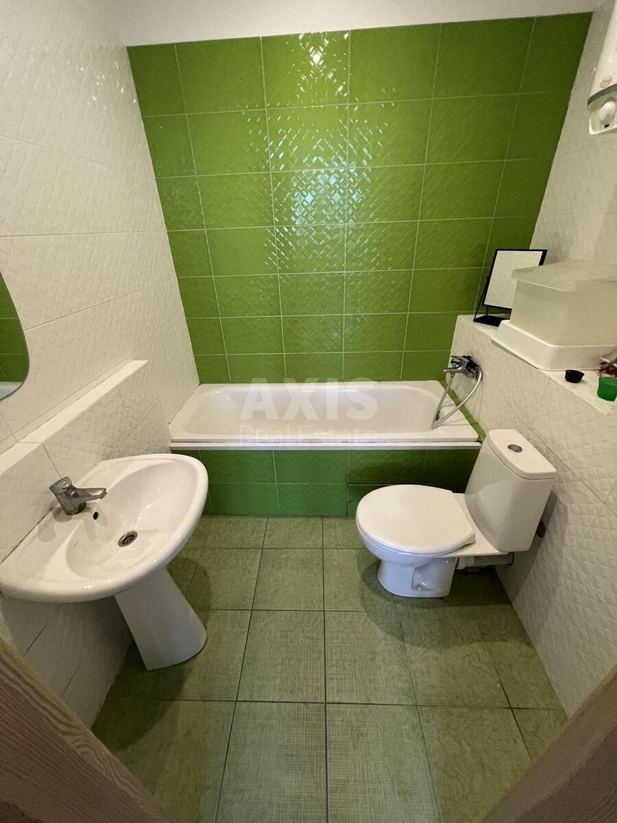 2к квартира ул. Завальная 103