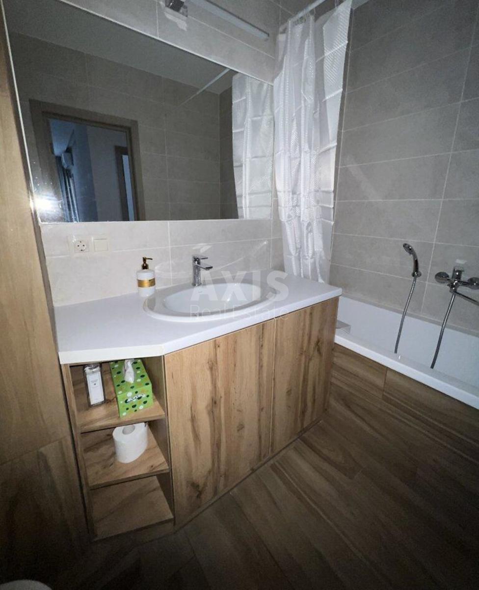 2k apartment nab. Dniprovs'ka 16Г1