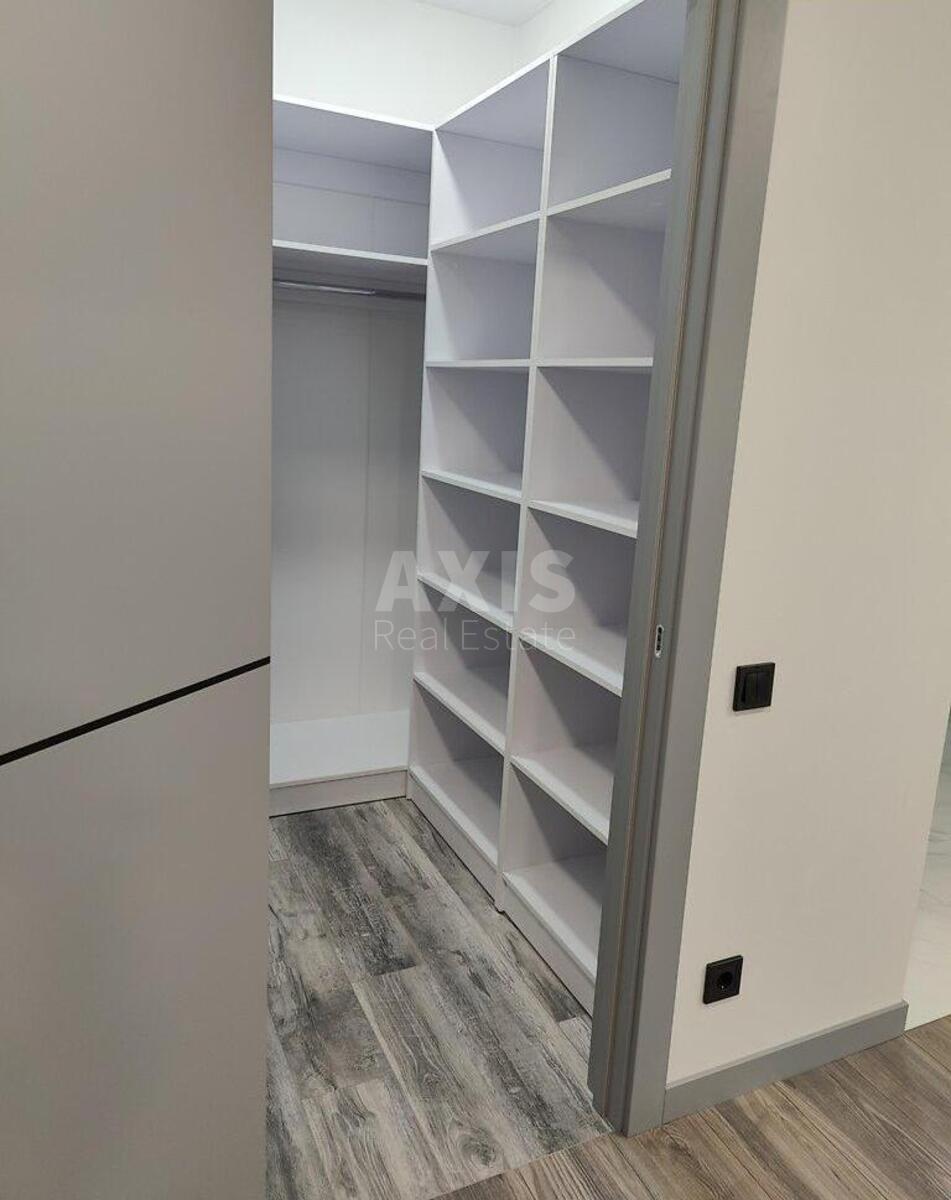2k apartment vul. Rodyny Kristeriv 2011