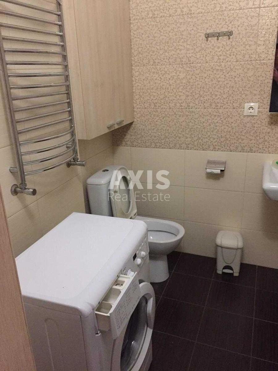 2к квартира ул. Голосеевская 13361138